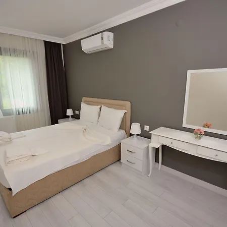 Saatli * Çeşme