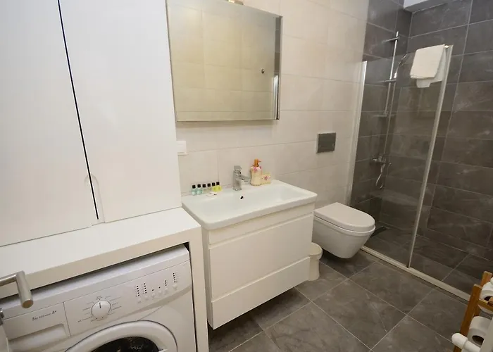 Saatli Apartament Çeşme