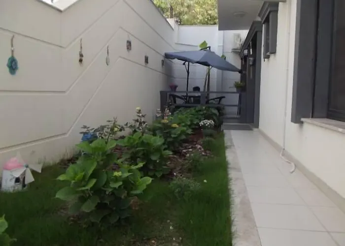 Saatli Apartament Çeşme