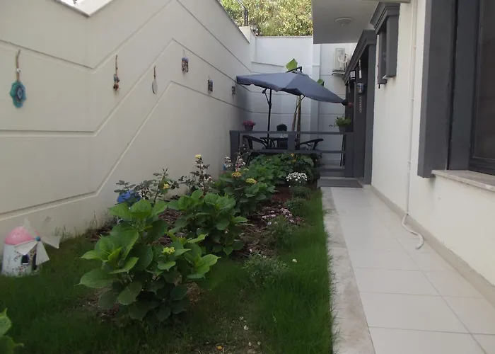 Apartament Saatli Çeşme