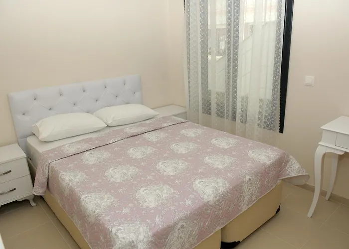Saatli Apartament Çeşme